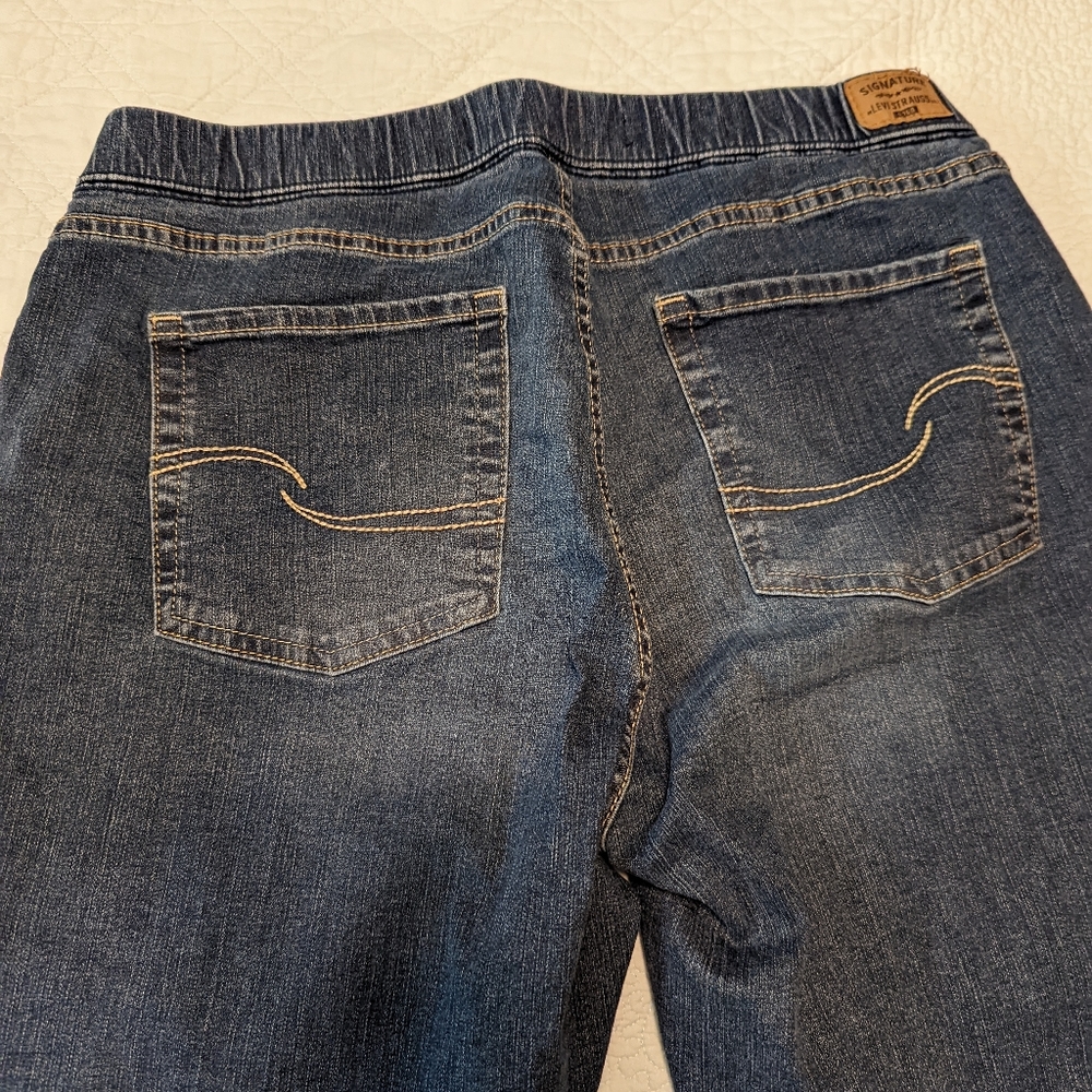 Levi's Jeans - Picture 4 of 4